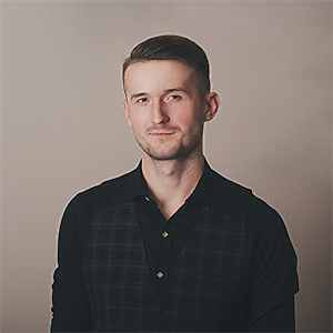 Дмитрий Комолов